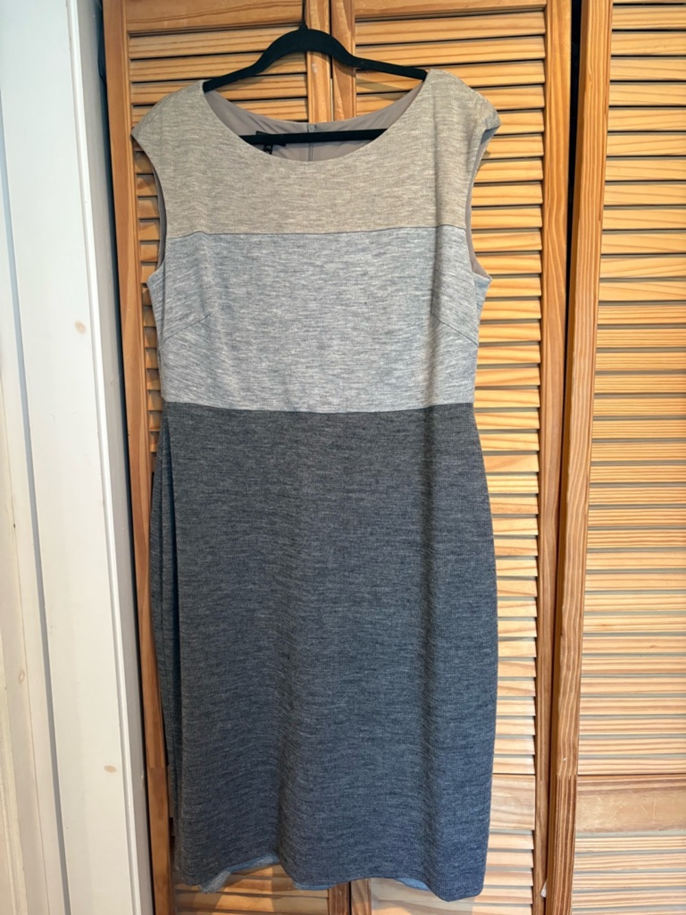 Escada Colorblock Grey Sheath Wool Dress Corporate Office Evening Career Wear